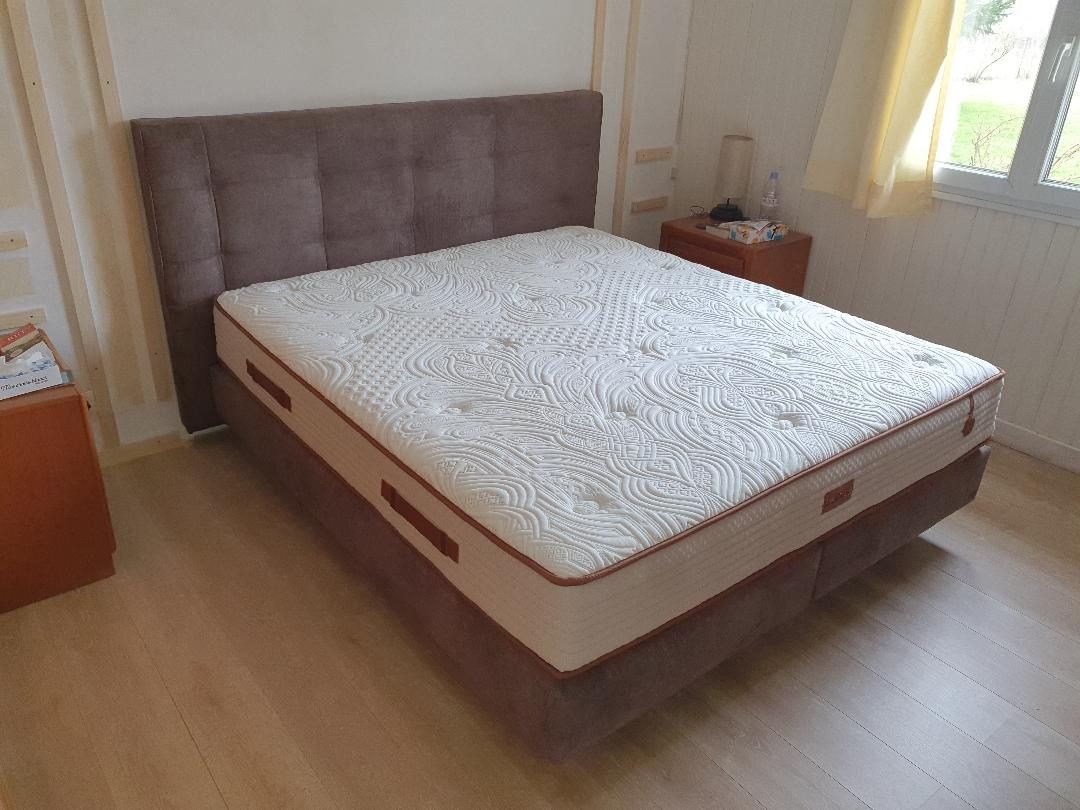 Ensemble matelas et sommier installé par Maison de la Literie à Coulommiers